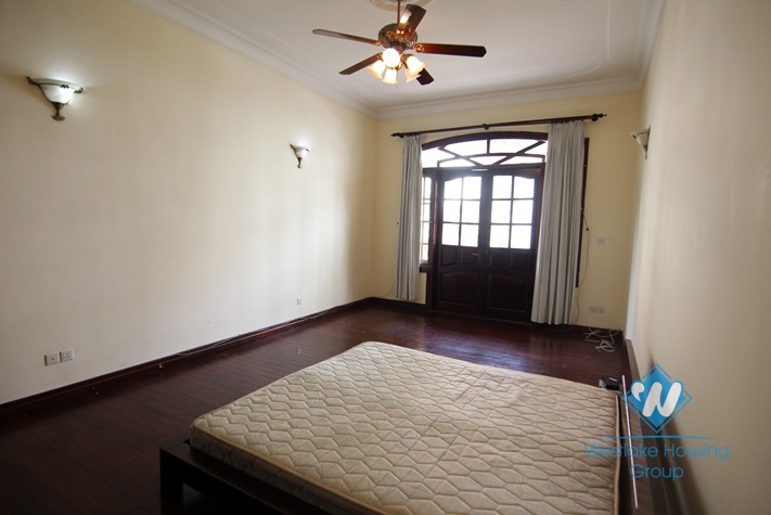 Super spacious mansion with large secluded swimming pool in Tay Ho